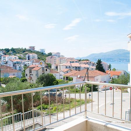 Apartment Horizont Trogir Exteriör bild