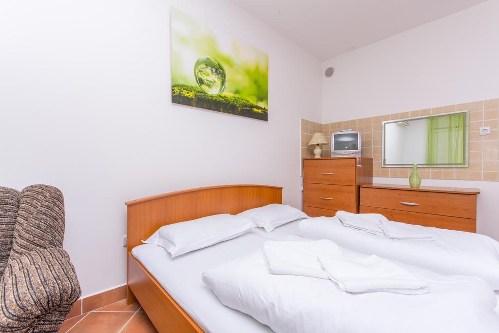 Apartment Horizont Trogir Exteriör bild